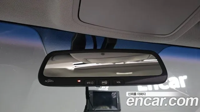 Hyundai AD 2016 thumb 9