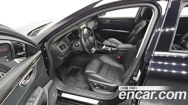 Renault SM6 2018 thumb 11