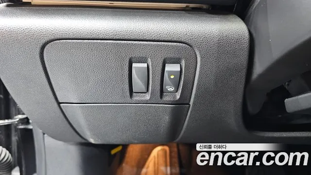 Renault SM6 2018 thumb 5