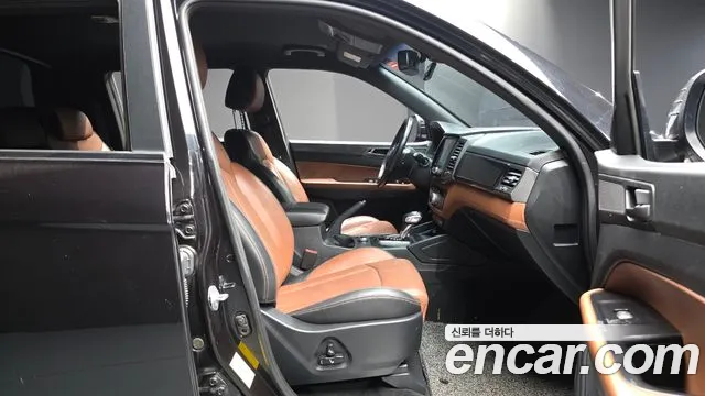 KGM Rexton 2019 thumb 5