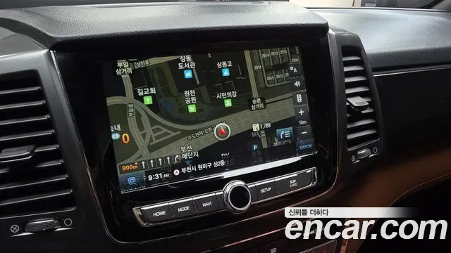 KGM Rexton 2019 thumb 8
