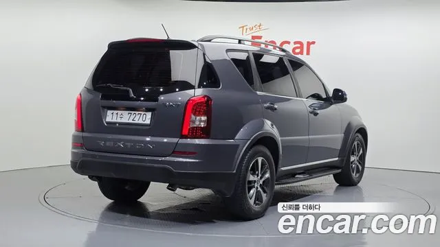 KGM Rexton 2015 thumb 6