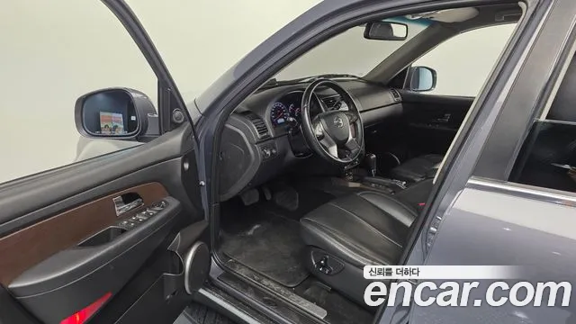 KGM Rexton 2015 thumb 4