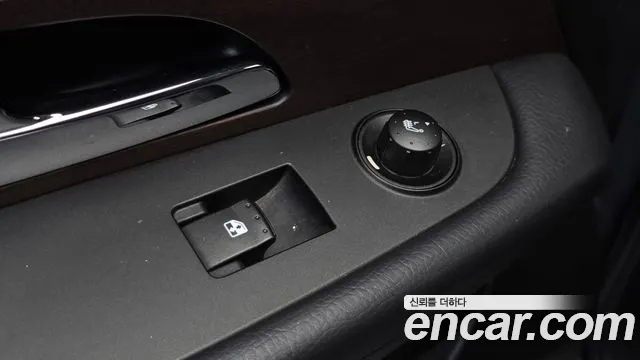 KGM Rexton 2015 thumb 9