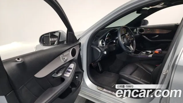 Mercedes-Benz C-Class 2021 thumb 8