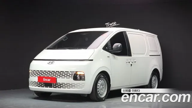 Hyundai Staria 2022 thumb 4