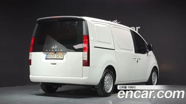 Hyundai Staria 2022 thumb 12