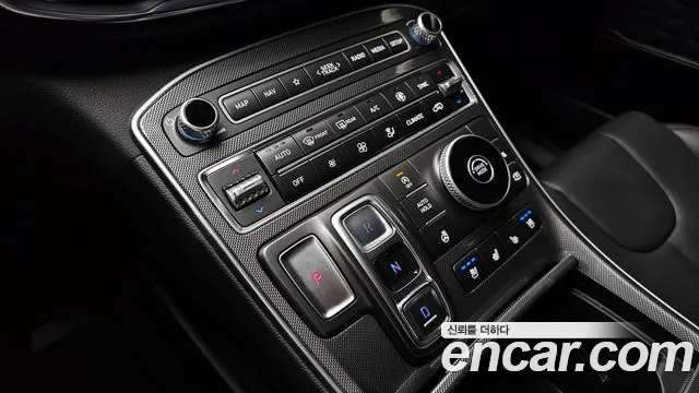 Hyundai Santa Fe 2022 thumb 3