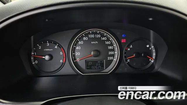 Hyundai Staria 2016 thumb 4