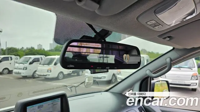 Hyundai Staria 2016 thumb 11