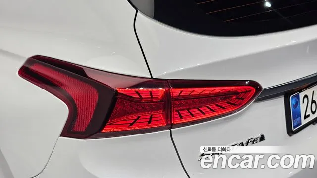 Hyundai Santa Fe 2018 thumb 10
