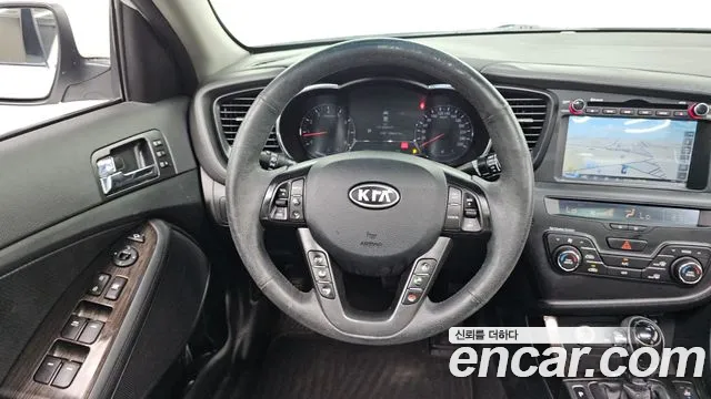 Kia K5 2011 thumb 5