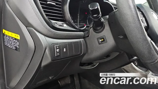 Kia K5 2011 thumb 8