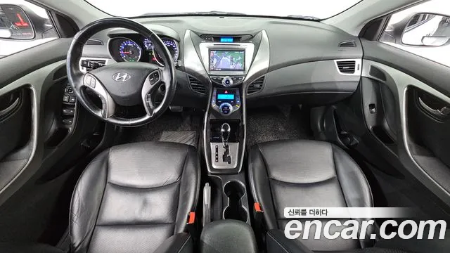 Hyundai Avante 2013 thumb 4