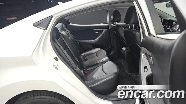 Hyundai Avante 2013 thumb 10