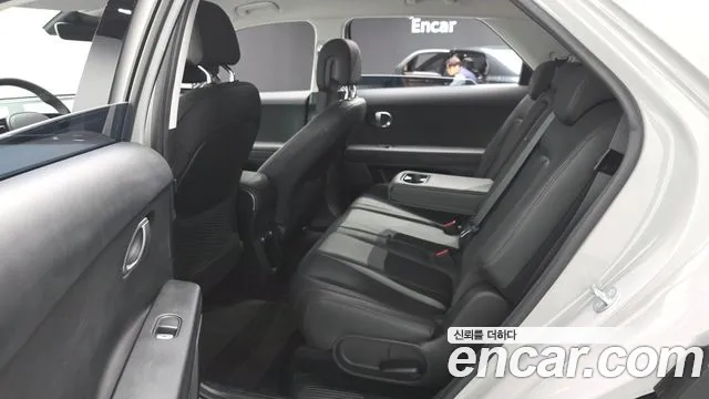 Hyundai Ioniq5 2023 thumb 4