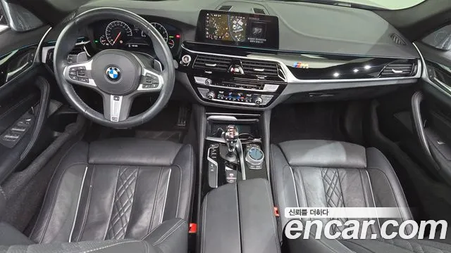 BMW 5 серии 2019 thumb 9
