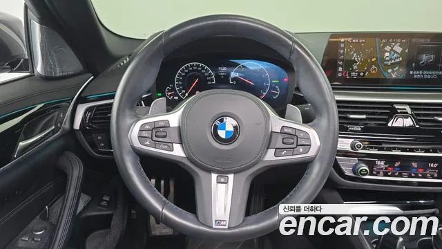 BMW 5 серии 2019 thumb 2