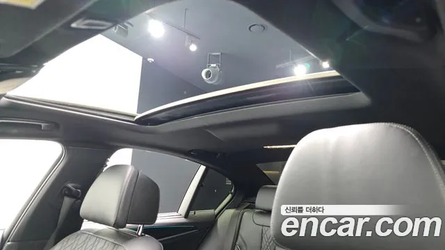 BMW 5 серии 2019 thumb 10