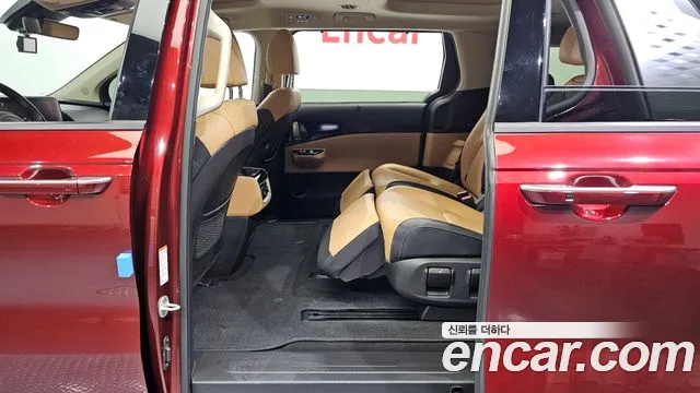 Kia Carnival 2020 thumb 7