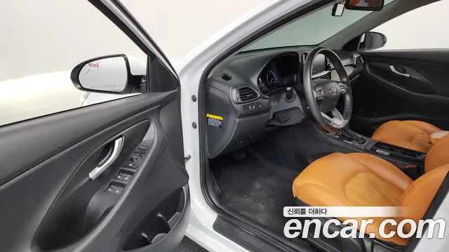 Hyundai i30 2017 thumb 4