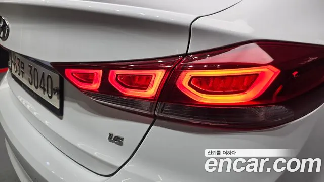 Hyundai Avante 2018 thumb 11