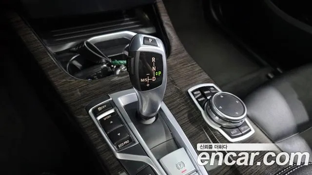 BMW X4 2015 thumb 2