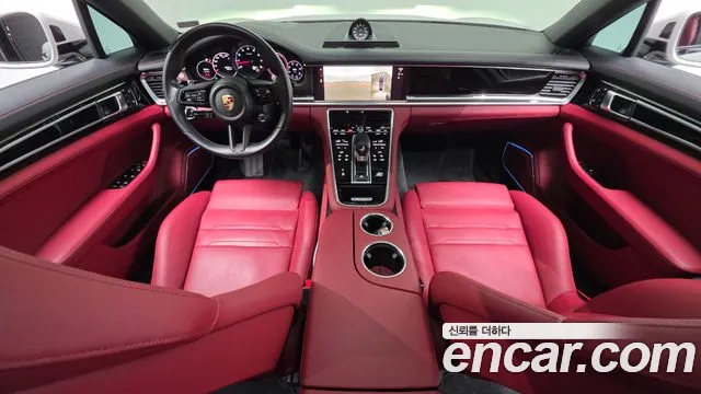 Porsche Panamera 2023 thumb 4