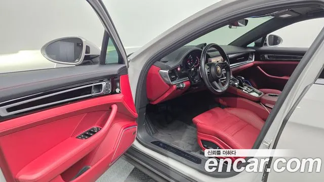 Porsche Panamera 2023 thumb 12