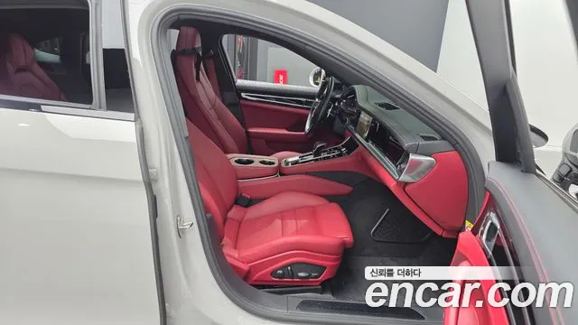 Porsche Panamera 2023 thumb 9