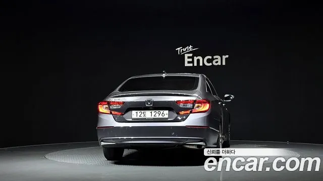 Honda Accord 2018 thumb 10