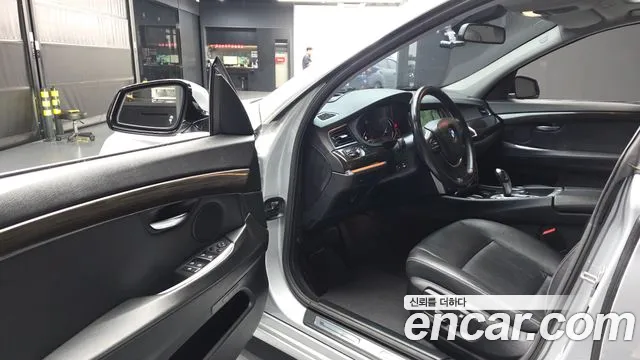 BMW 5 серии Gran Turismo 2014 thumb 6