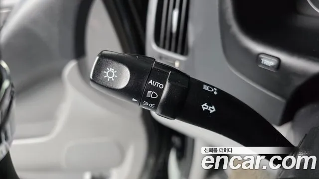 Hyundai Staria 2019 thumb 11