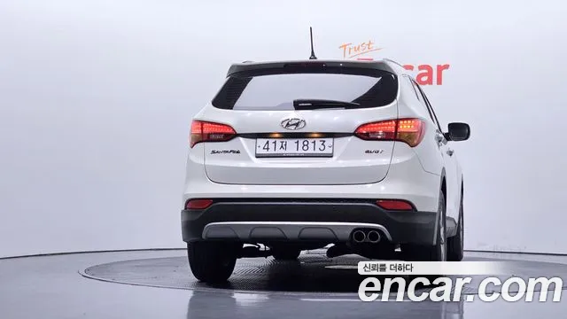 Hyundai Санта Фе 2012 thumb 7