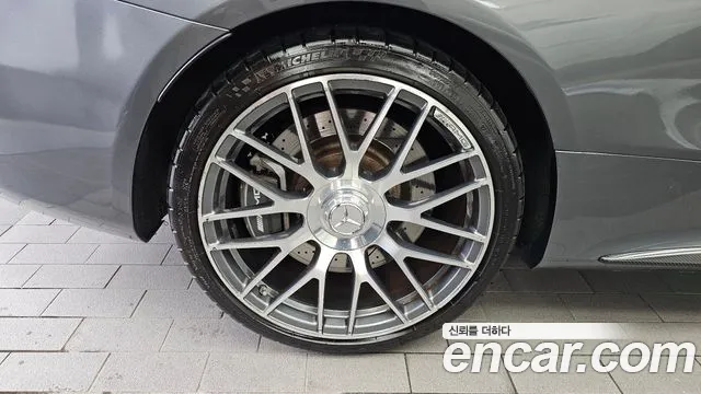 Mercedes-Benz C-Class 2018 thumb 5