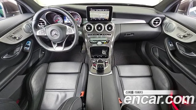 Mercedes-Benz C-Class 2018 thumb 7