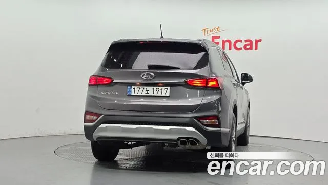 Hyundai Santa Fe 2019 thumb 12