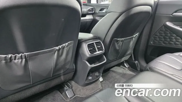 Hyundai Santa Fe 2019 thumb 2