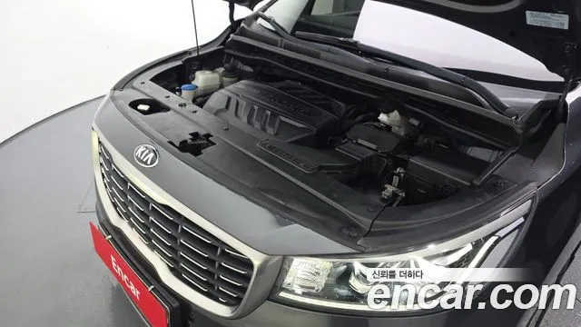 Kia Carnival 2018 thumb 5