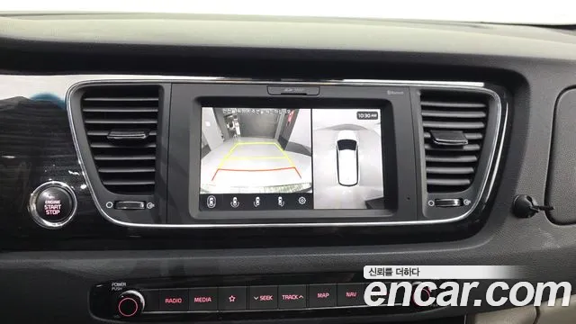 Kia Carnival 2018 thumb 3