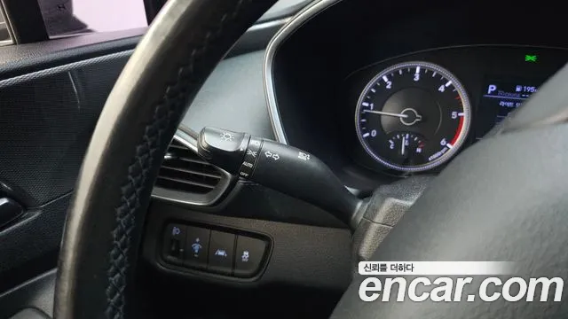 Hyundai Santa Fe 2019 thumb 6
