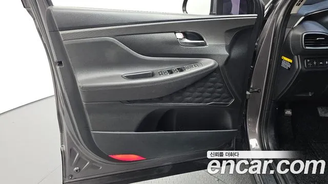 Hyundai Santa Fe 2019 thumb 4
