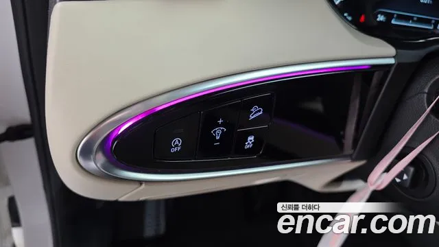 Genesis GV70 2023 thumb 3