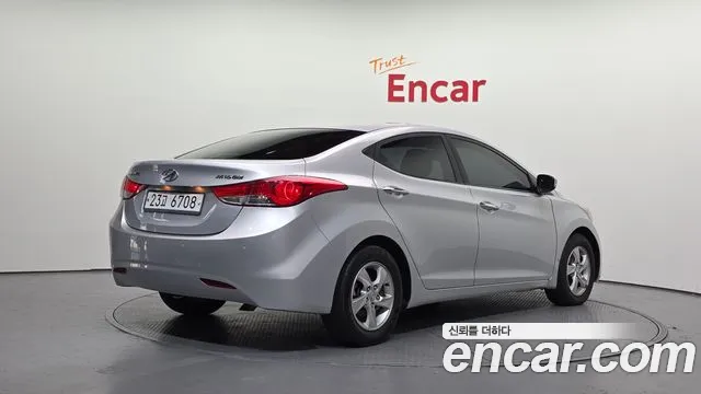 Hyundai Avante 2011 thumb 4