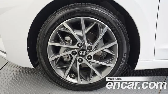 Hyundai Avante 2019 thumb 5