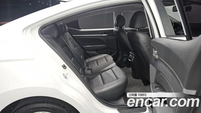 Hyundai Avante 2019 thumb 4