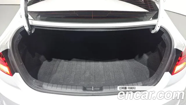 Hyundai Avante 2019 thumb 6