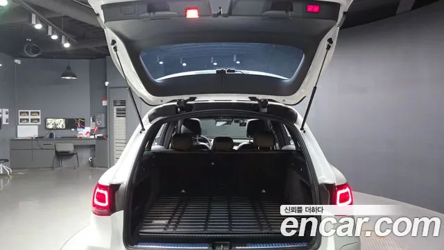 Mercedes-Benz GLC 2021 thumb 9
