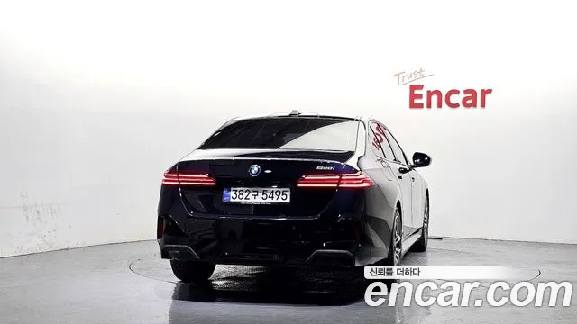 BMW 5 серии 2025 thumb 4