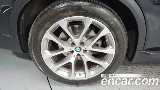 BMW X5 2024 thumb 8